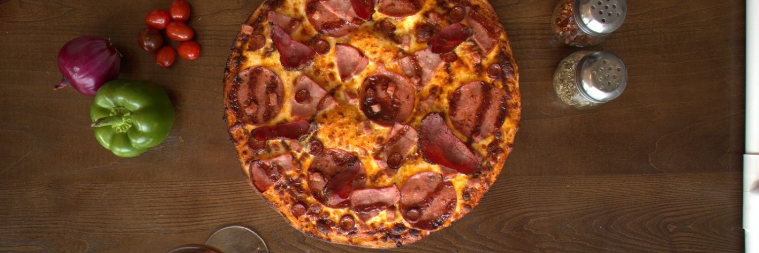 Invercargill Pizzeria - a meat lover pizza fresh from the oven in Invercargill